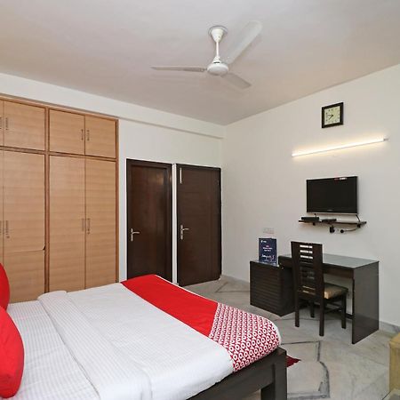 Hotel O Aravali Residency Gurgaon Esterno foto