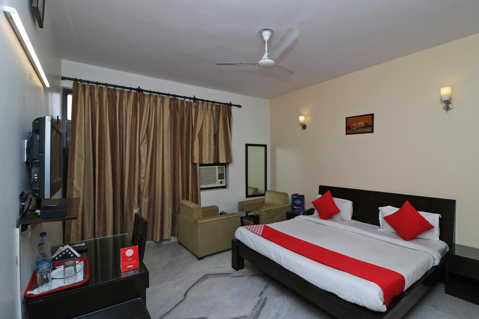 Hotel O Aravali Residency Gurgaon Esterno foto